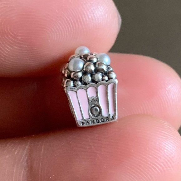 NWOT Delicious Popcorn Charm, Pale Pink Enamel & White Crystal Pearls Silver 925 - Picture 3 of 9